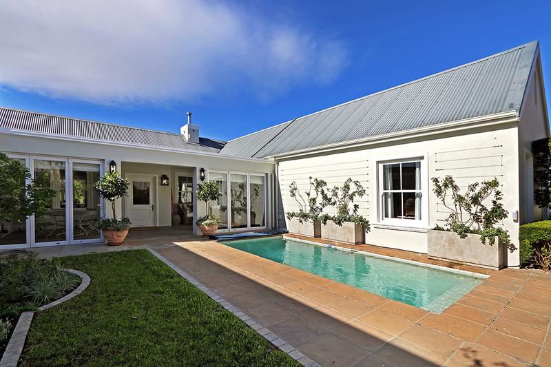 4 Bedroom Property for Sale in Steenberg Estate Western Cape